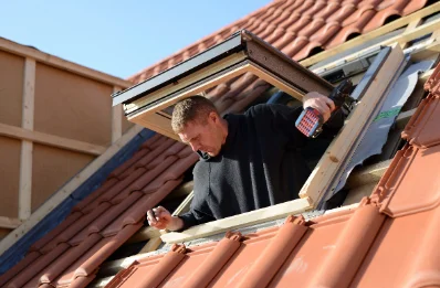 Pose de fenêtres de toit Velux à Cambernon